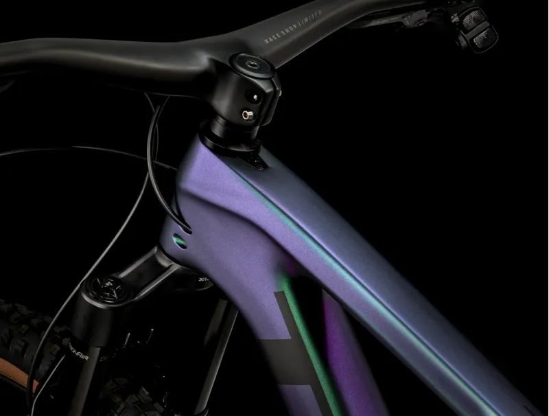 Trek Top Fuel 9.8 GX AXS Full Suspension Mountain Bike 2025 in Matte Emerald Iris-3